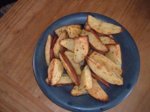 Potato wedges ready to eat