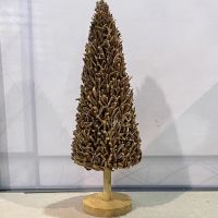 rustic-driftwood-christmas-tree
