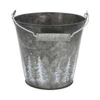 rustic-metal-bucket