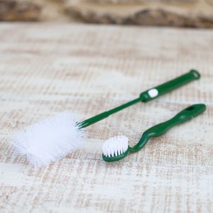 Bird Feeder Cleaning Brush