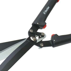 Tri-Blade Cutting Shears